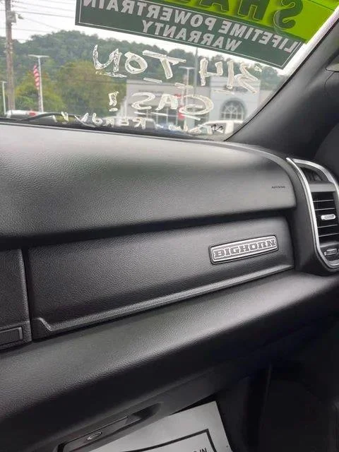 Used 2025 Granite Crystal Metallic Clearcoat Ram Big Horn image 17