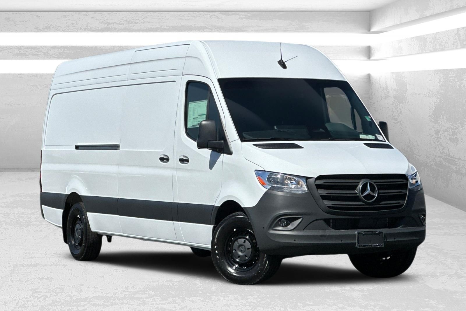 New 2026 White Mercedes-Benz Cargo 170 WB image 1