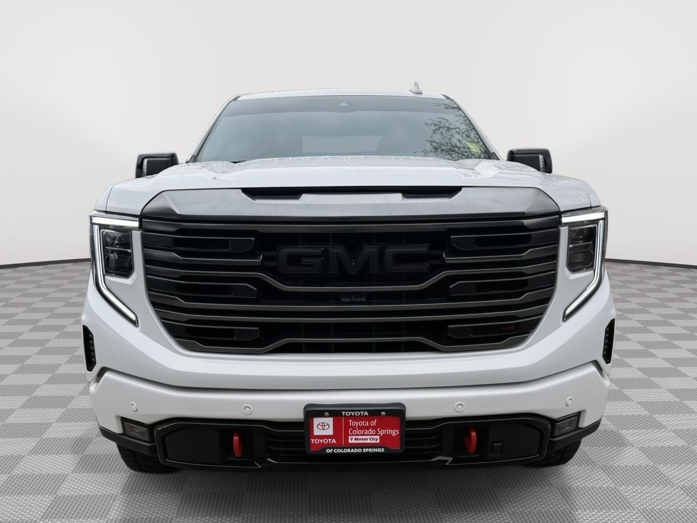 Used 2024 Summit White GMC AT4 image 7