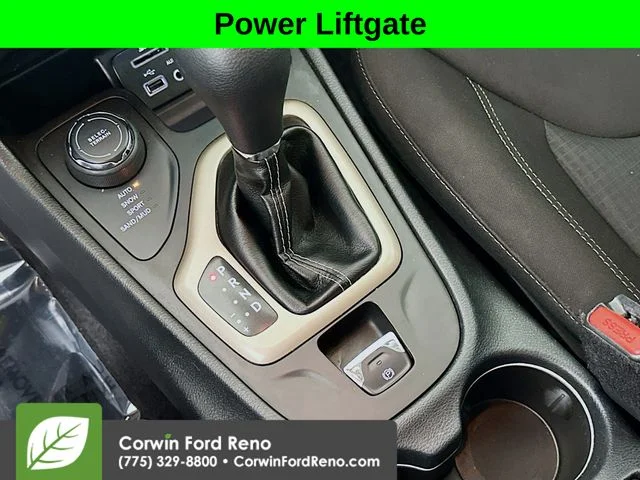 Used 2016 Granite Crystal Clearcoat Metallic Jeep Latitude image 16