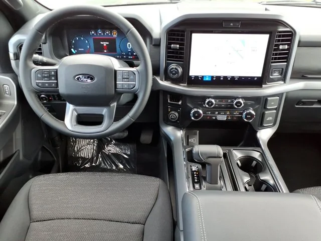New 2026 Carbonized Gray Metallic Ford XLT image 35