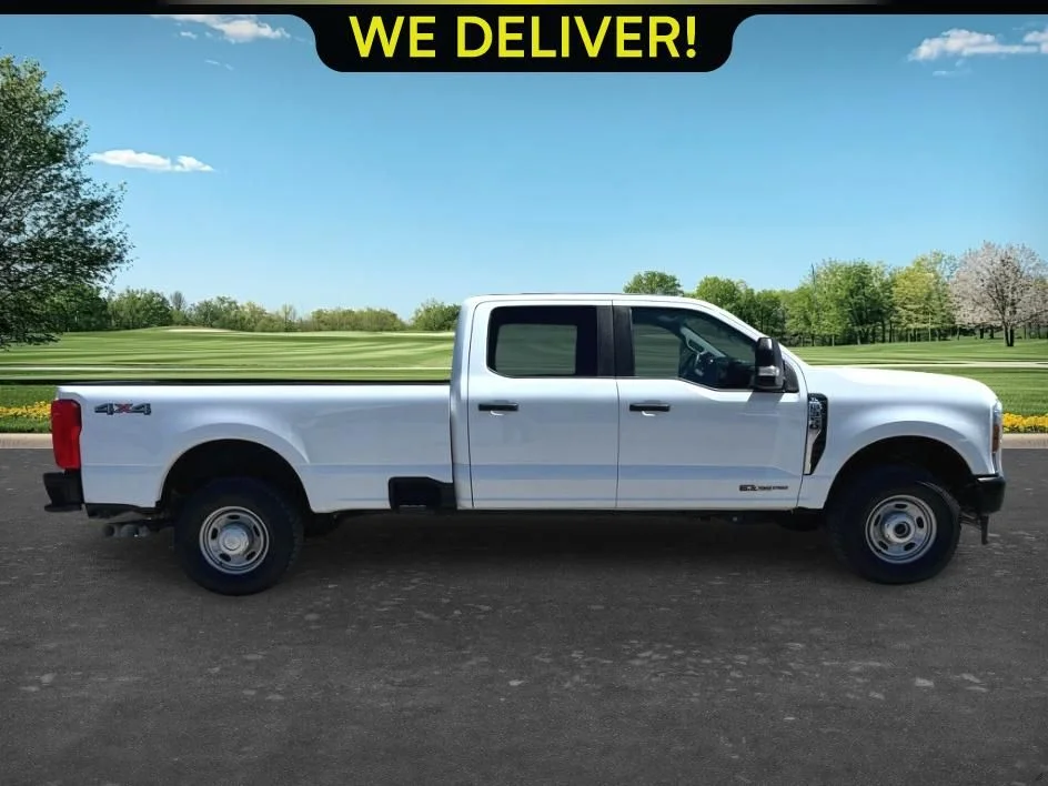 Used 2024 White Ford XL image 4