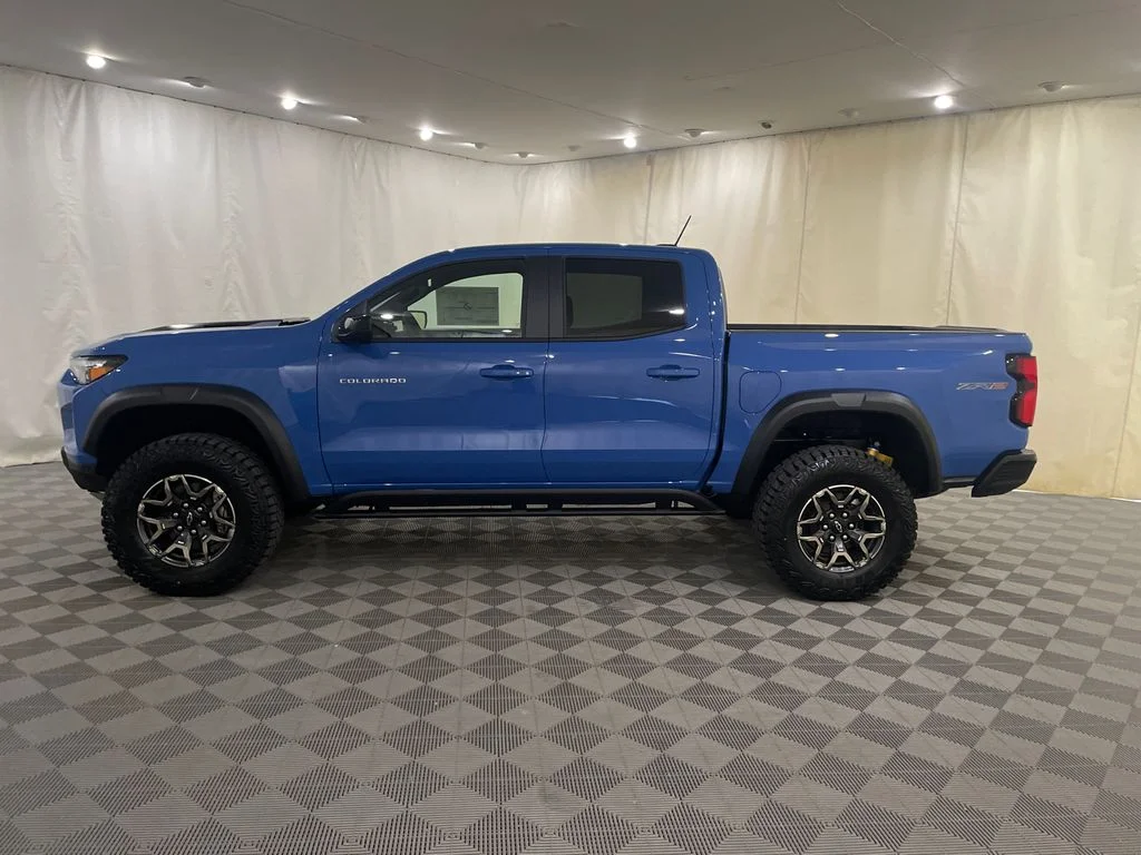 2026 Chevrolet Colorado ZR2 - Photo 9
