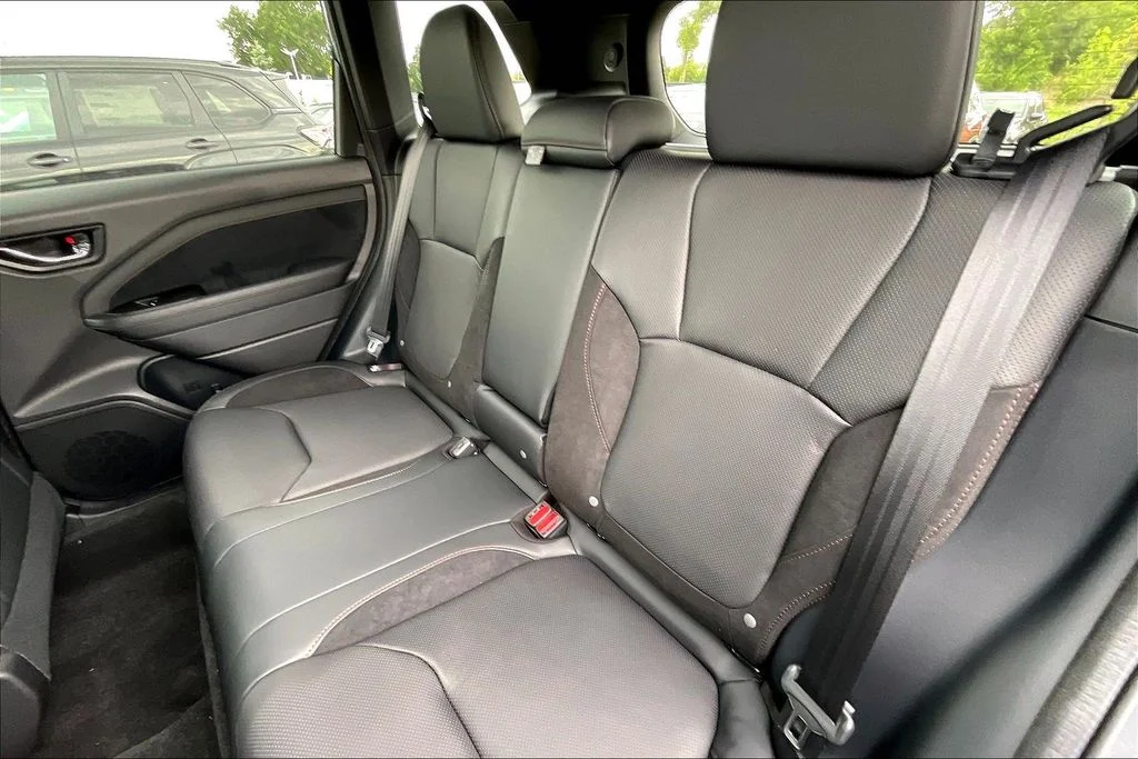 New 2026 MAGNETITE GRAY METALLIC Subaru Touring image 13
