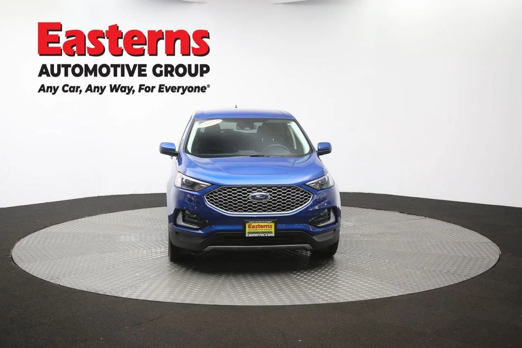 Used 2023 Blue Ford SEL image 54