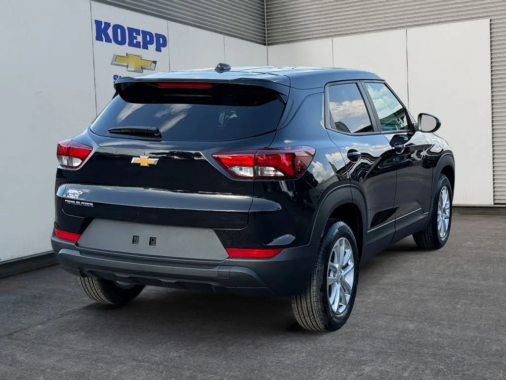 New 2026 Mosaic Black Metallic Chevrolet LS image 5
