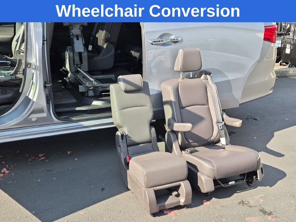 Used 2024 Silver Honda Elite image 33