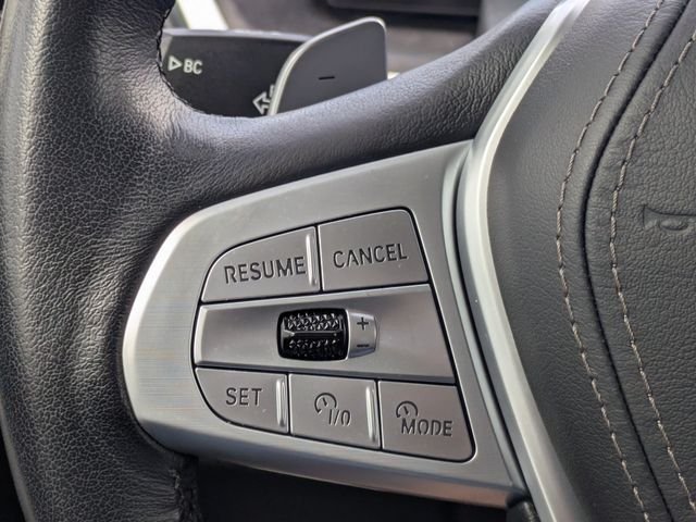 Used 2025 White BMW xDrive40i image 27