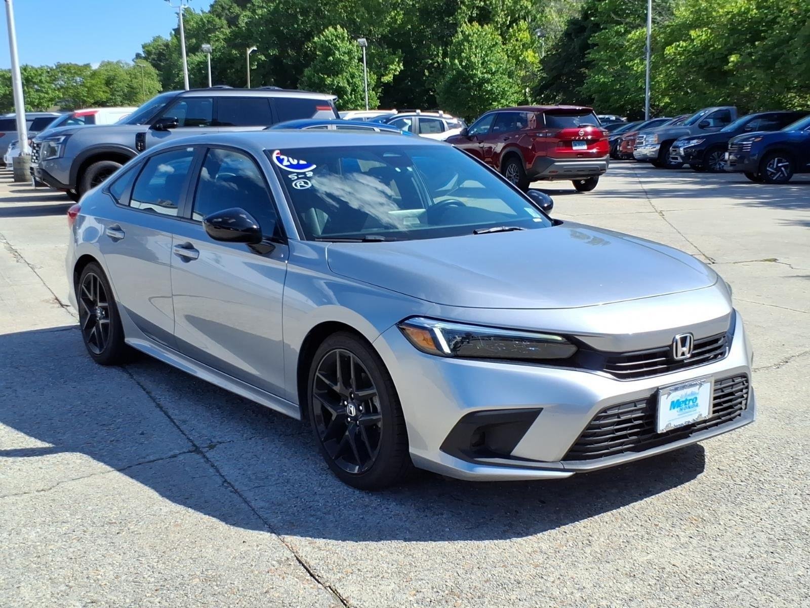 Used 2024 Lunar Silver Metallic Honda Sport image 6