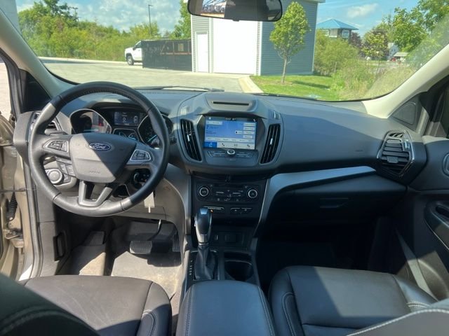 Used 2018 Gold Ford SEL image 17