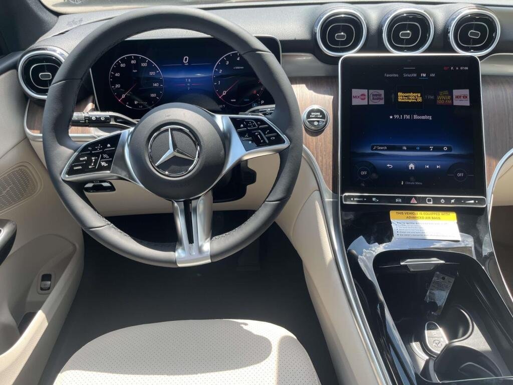 New 2026 Graphite Grey Metallic Mercedes-Benz GLC 300 image 2