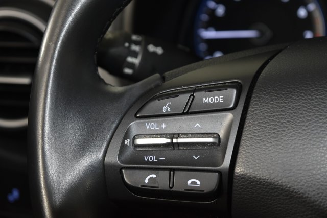 Used 2018 Black Hyundai SEL image 18