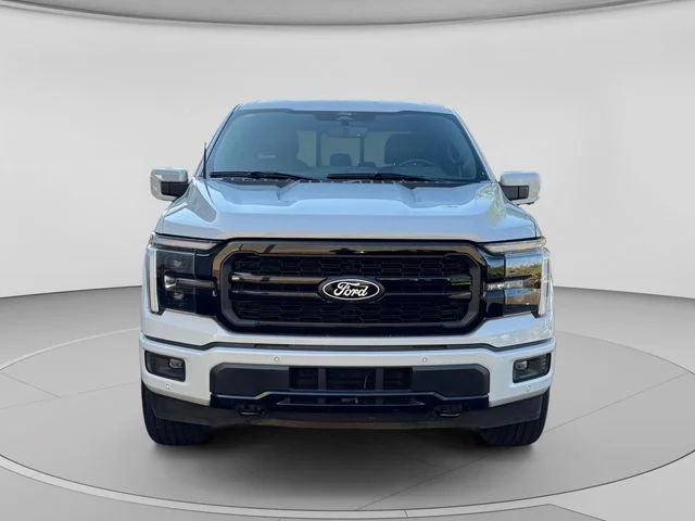 Certified Used 2025  Ford Lariat image 8