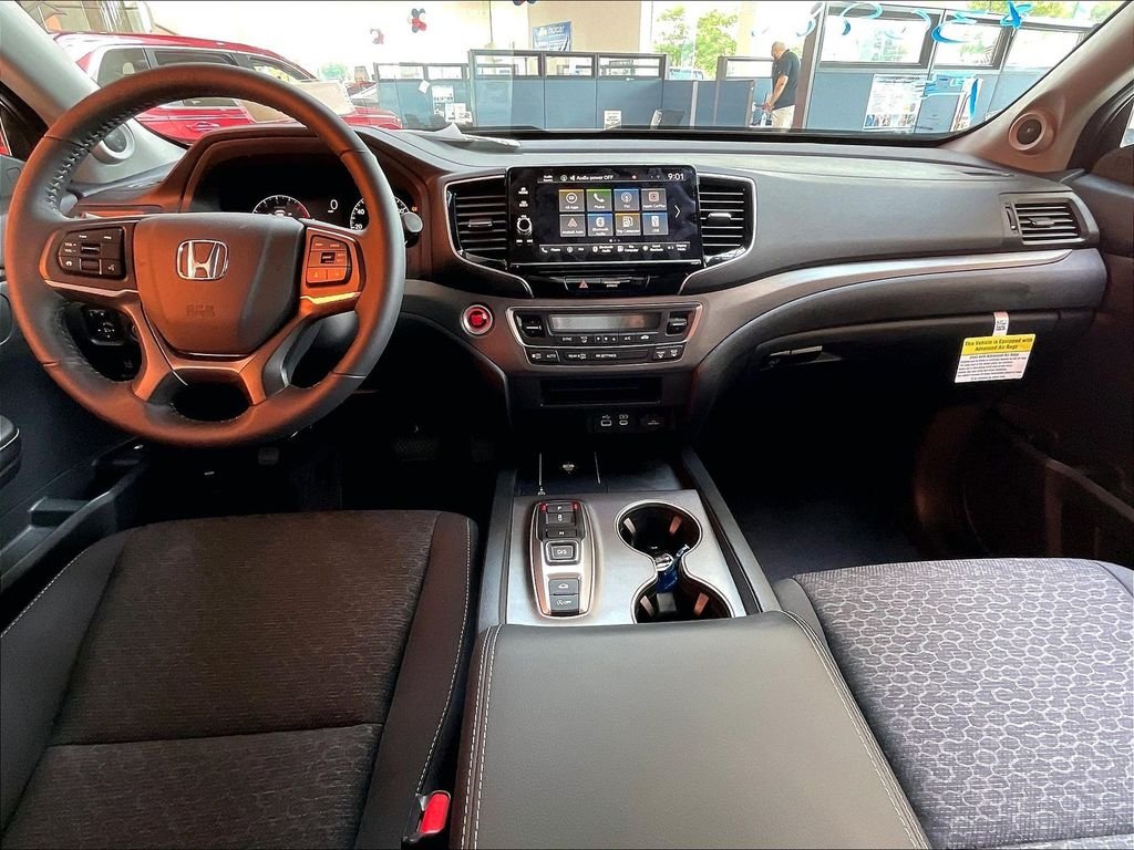Used 2024 Platinum White Pearl Honda Sport image 21