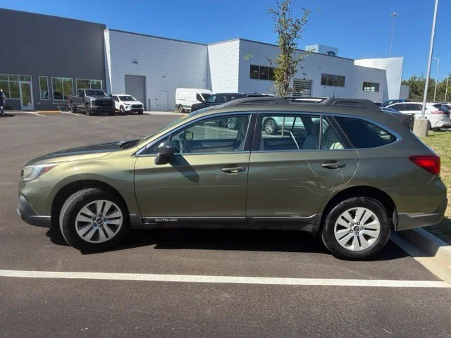 Used 2018 Green Subaru 2.5i image 4
