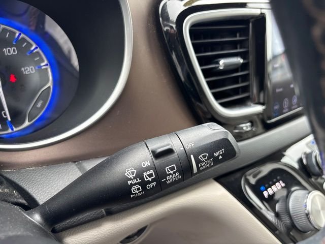 Used 2019 Crystal Metallic Chrysler Touring L Plus image 24