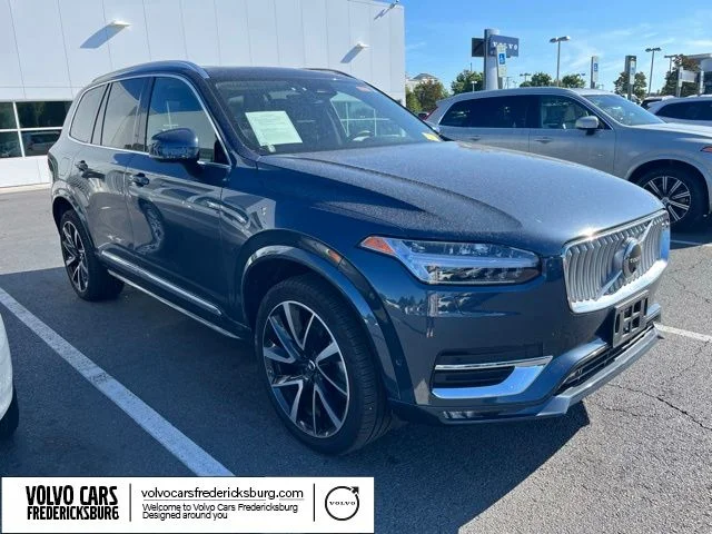 2024 Volvo XC90 B6 Plus 7-Seater Bright theme 4WD's photo