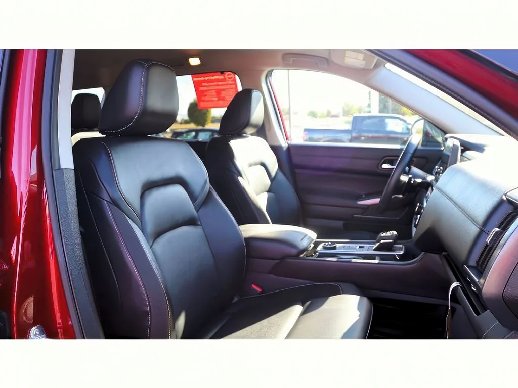 2025 Nissan Pathfinder SL - Photo 20