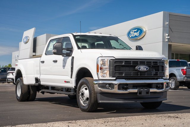 2027 Ford Super Duty F-350® XL