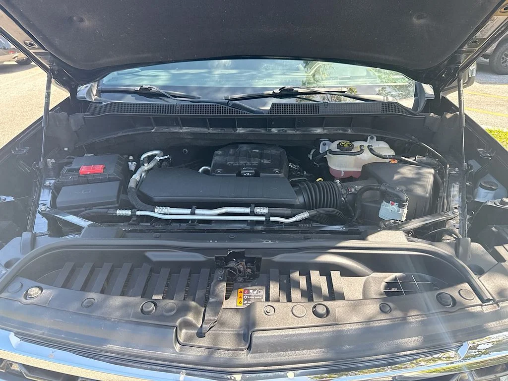 Used 2022 Black Chevrolet LT image 33