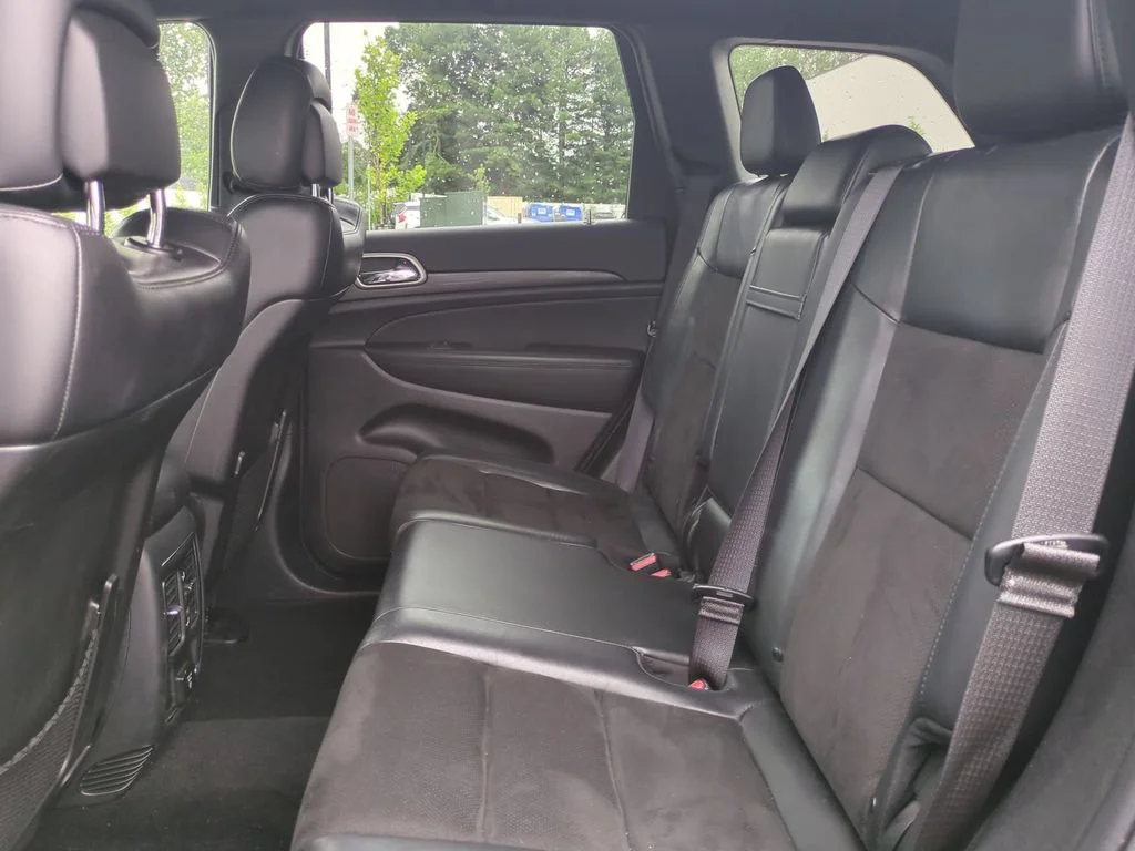 Used 2022 Black Jeep Laredo X image 14