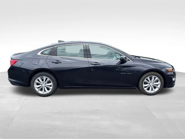 Used 2023 Dark Ash Metallic Chevrolet LT image 7