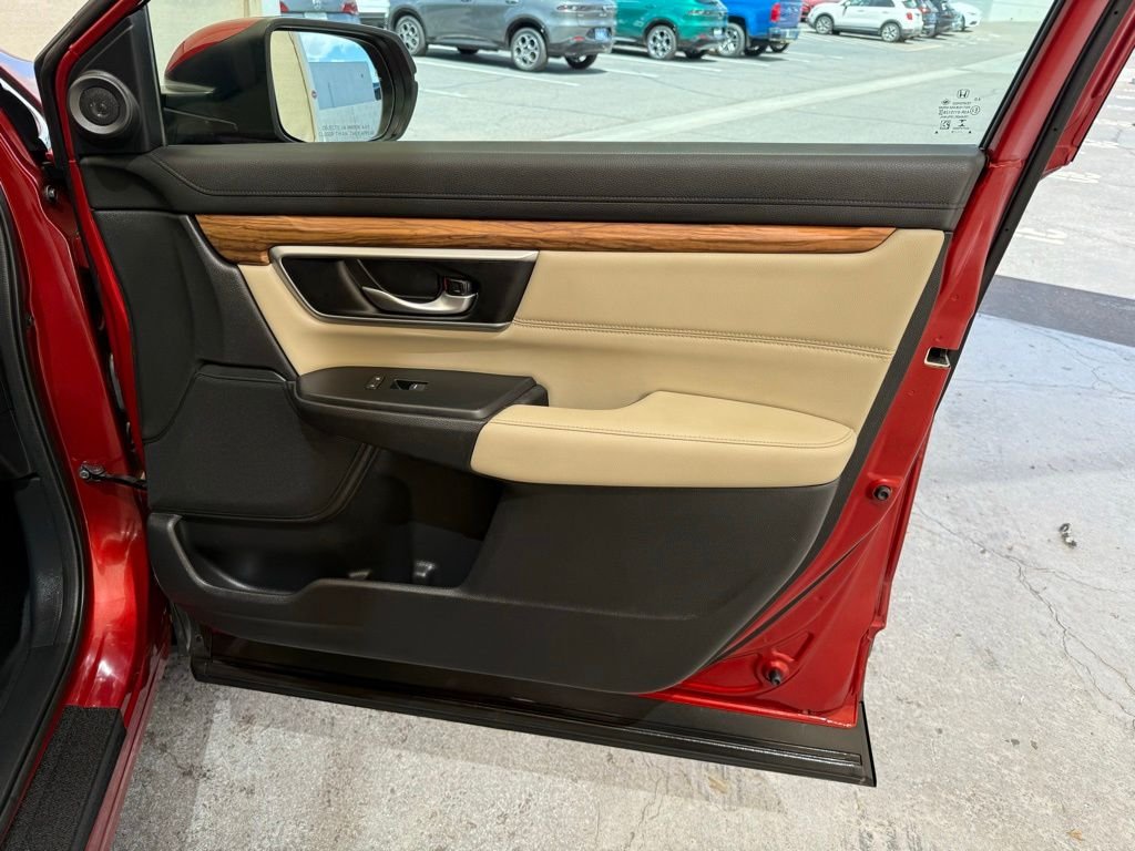 Used 2019 Molten Lava Pearl Honda Touring image 12