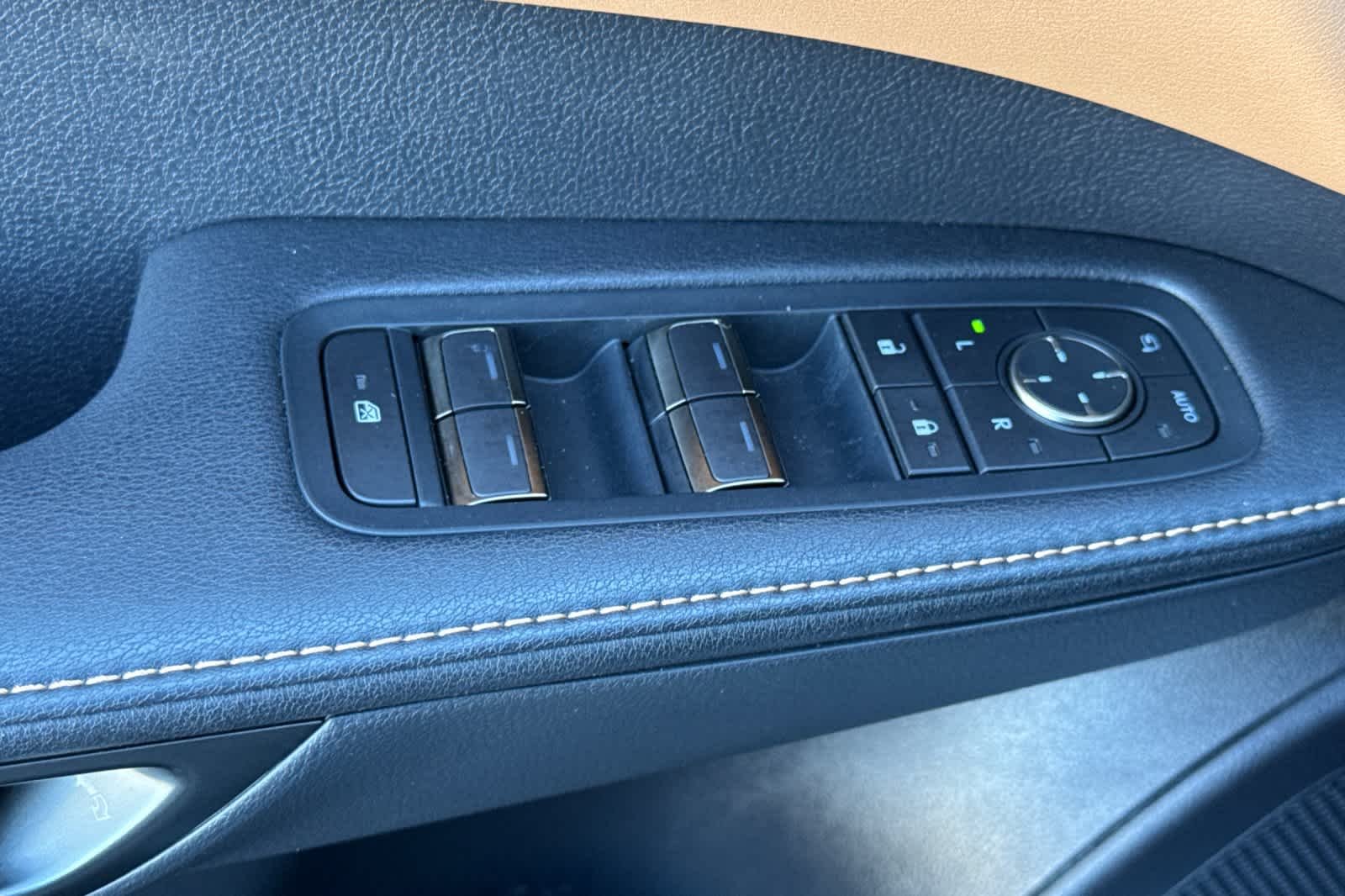 Certified Used 2026 Iridium Lexus Premium image 13