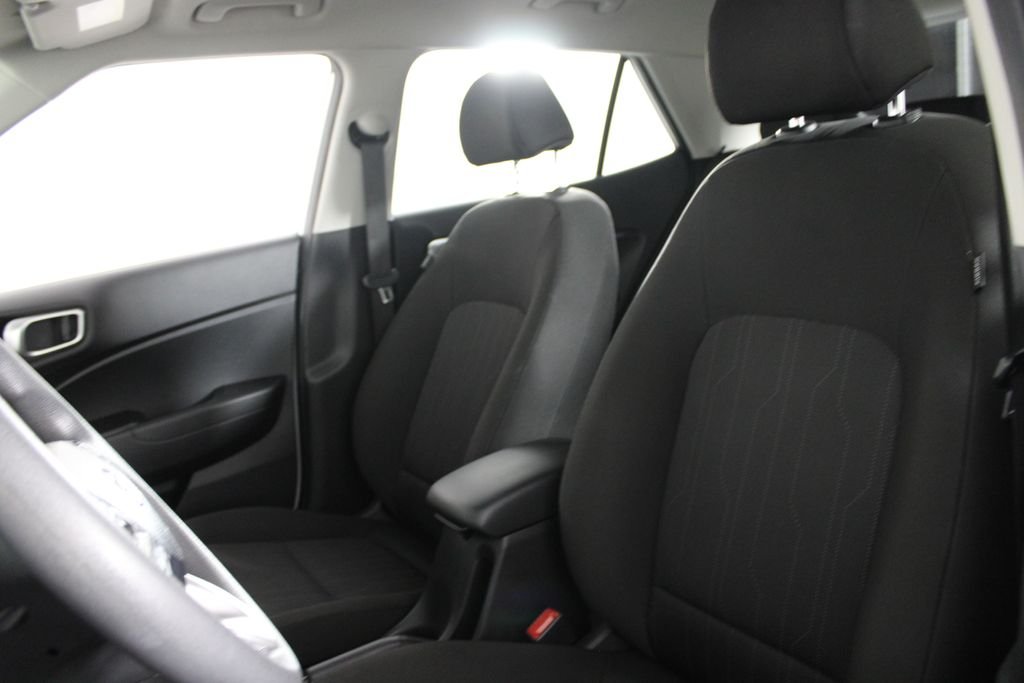 Certified Used 2024 White Hyundai SE image 19