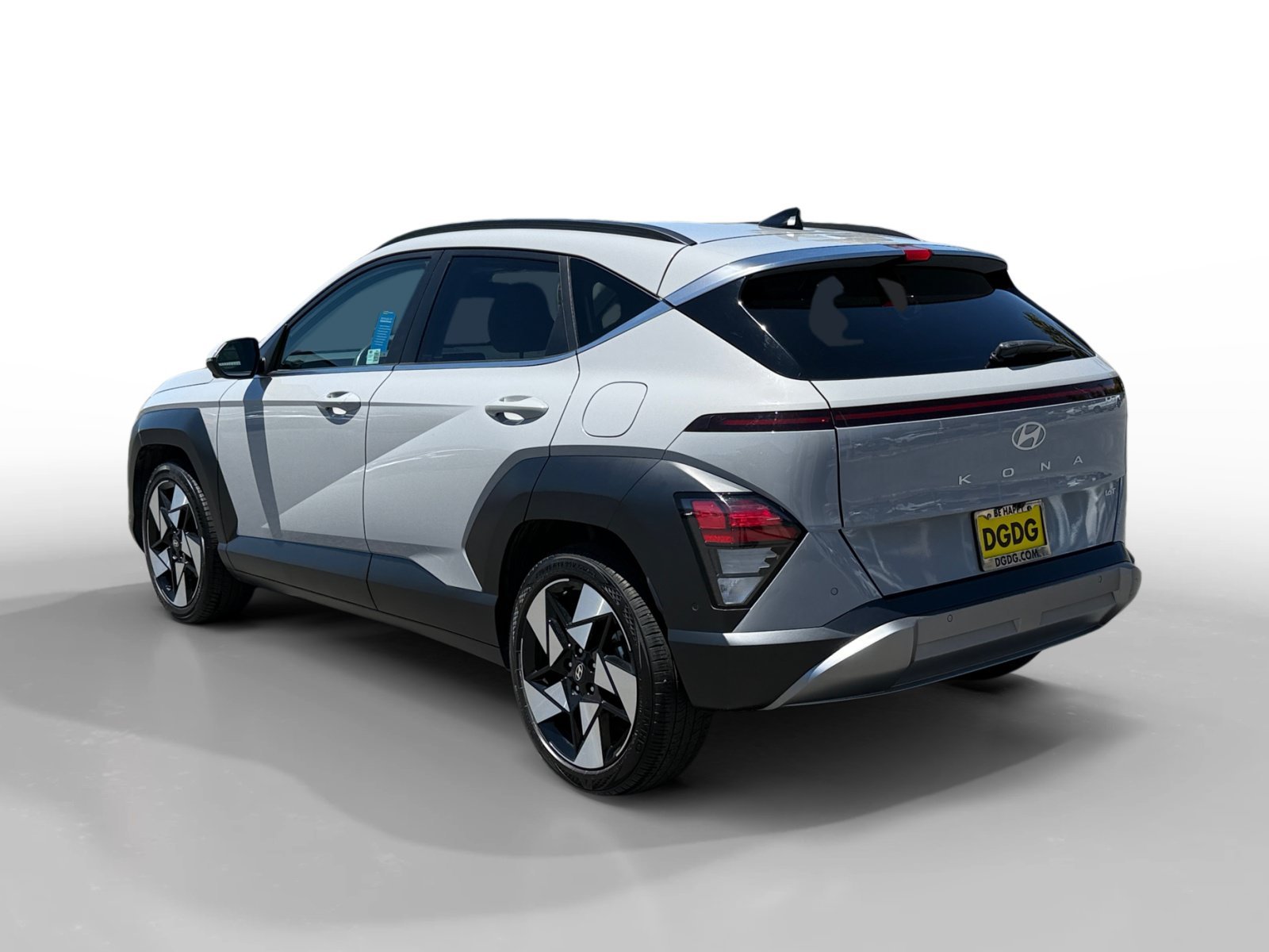 Used 2024 Cyber Gray Metallic Hyundai Limited image 3