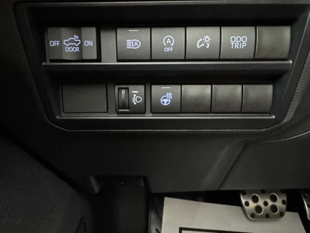 Used 2022 Lunar Toyota SR5 image 19