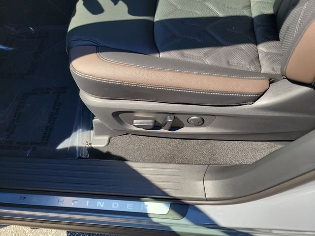 New 2026 Nissan Pathfinder Platinum