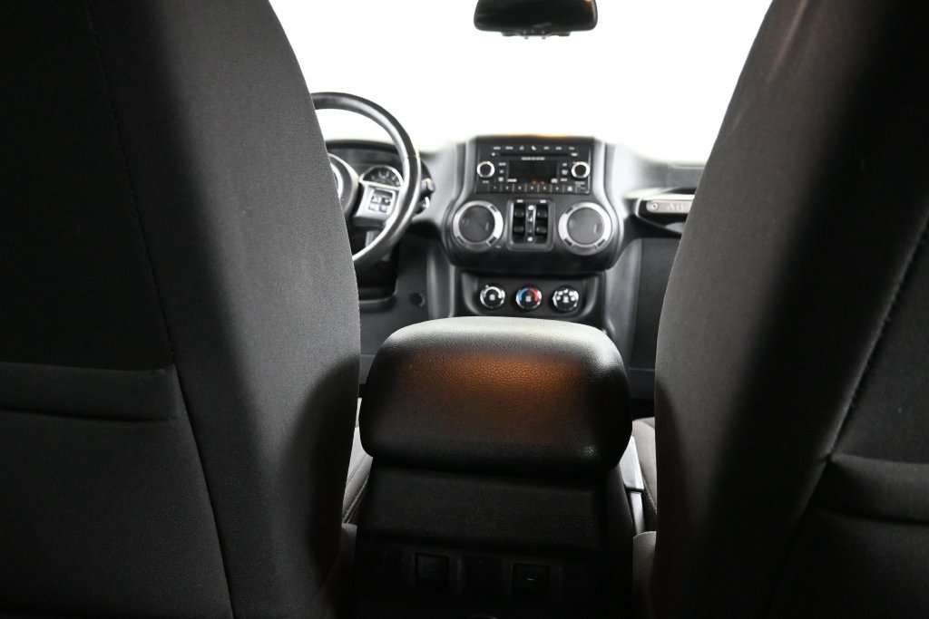 Used 2014 Black Clearcoat Jeep Unlimited Sport image 25