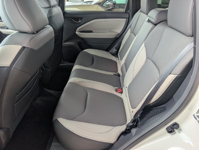 New 2026 CRYSTAL WHITE PEARL Subaru Limited Hybrid image 19