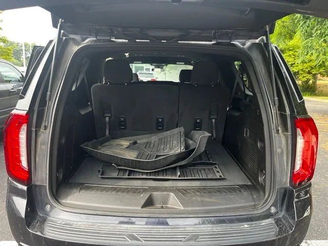 Used 2023 Gray GMC SLE image 13