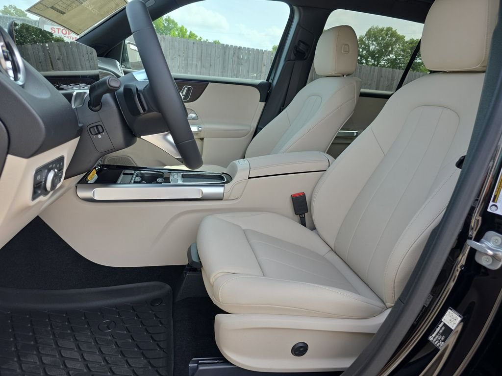 New 2026 Black Mercedes-Benz GLB 250 image 10
