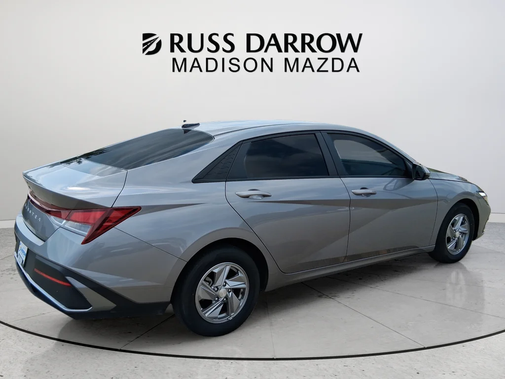 Used 2024 Silver Hyundai SE image 5