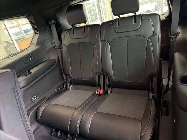 New 2026 Silver Zynith Exterior Paint Jeep Laredo image 15