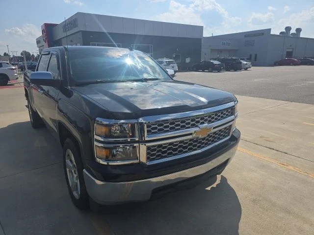 Used 2014 Black Chevrolet LT image 1