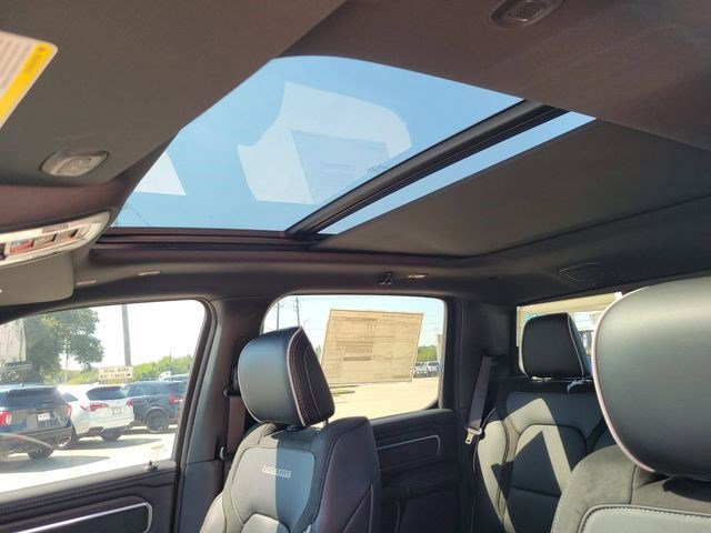 2026 RAM 1500 Laramie - Photo 16