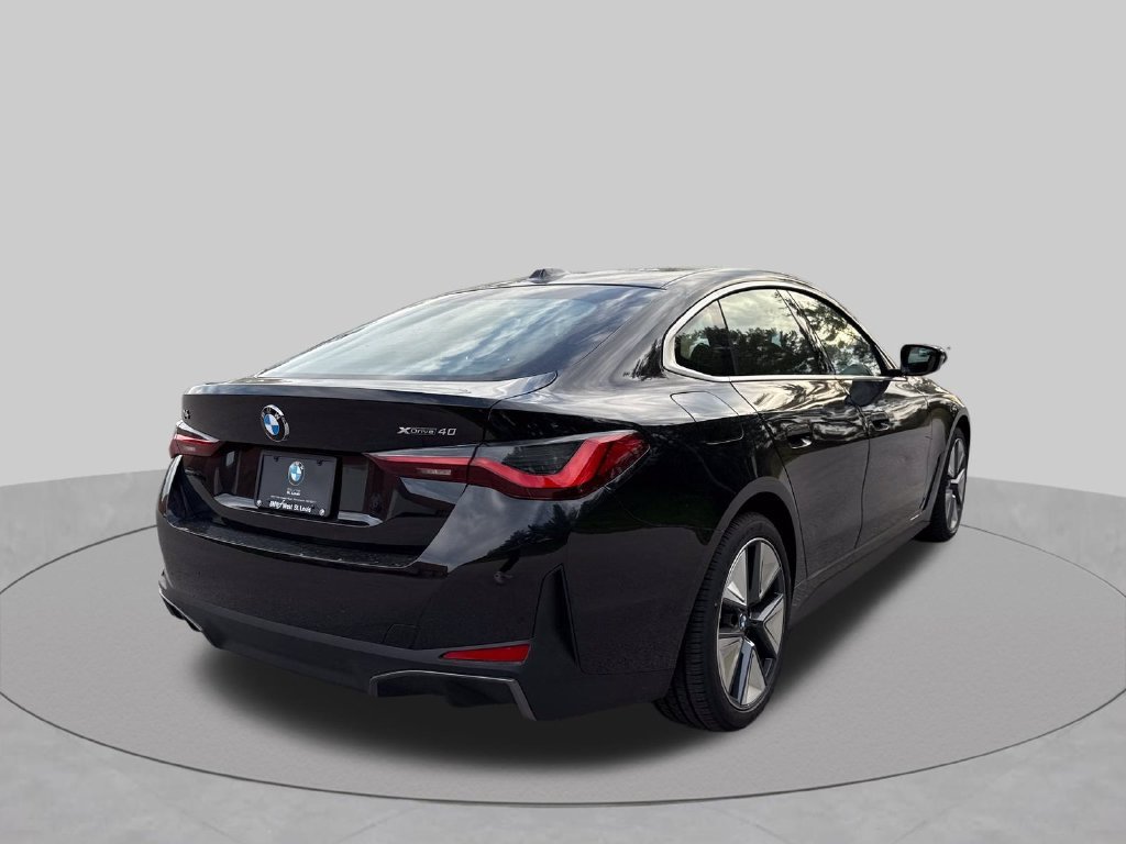 New 2026 Black BMW xDrive40 image 5