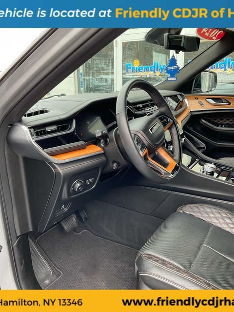 Used 2024 Silver Jeep Summit Reserve image 25