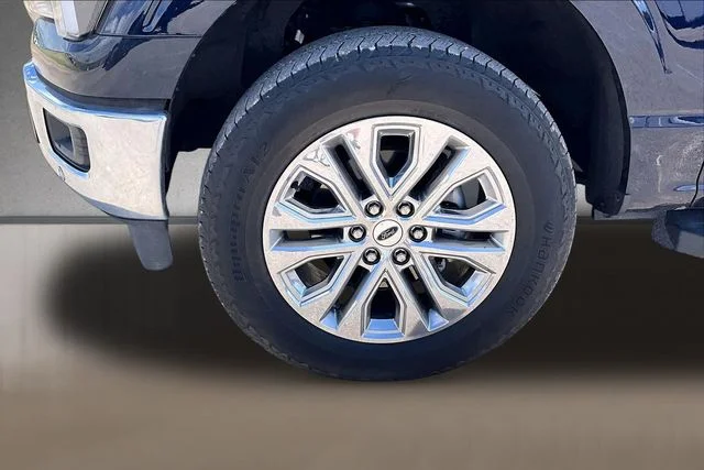 Used 2025 Blue Ford Lariat image 6