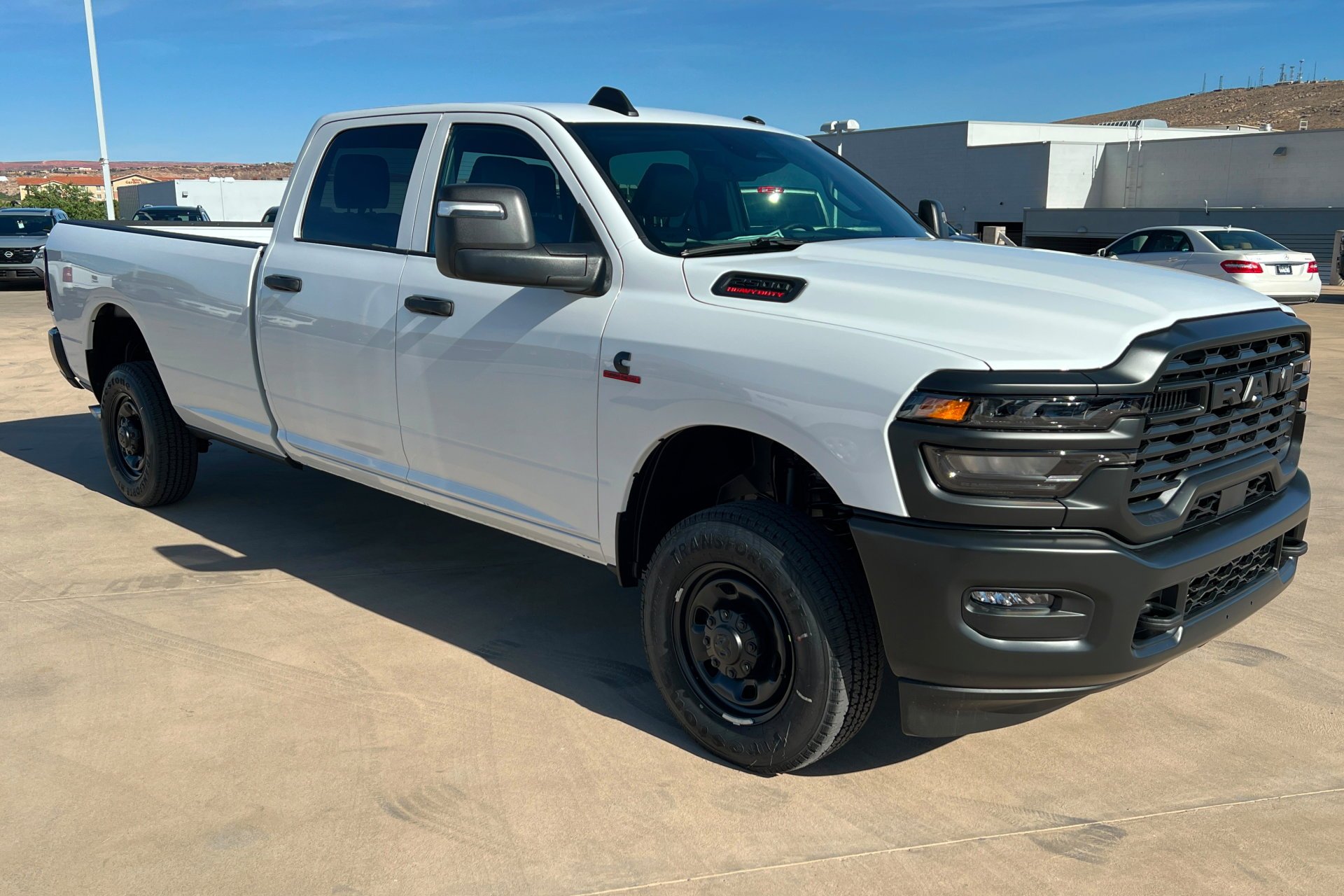 New 2026 Bright White Clear-Coat Exterior Paint RAM Tradesman image 8