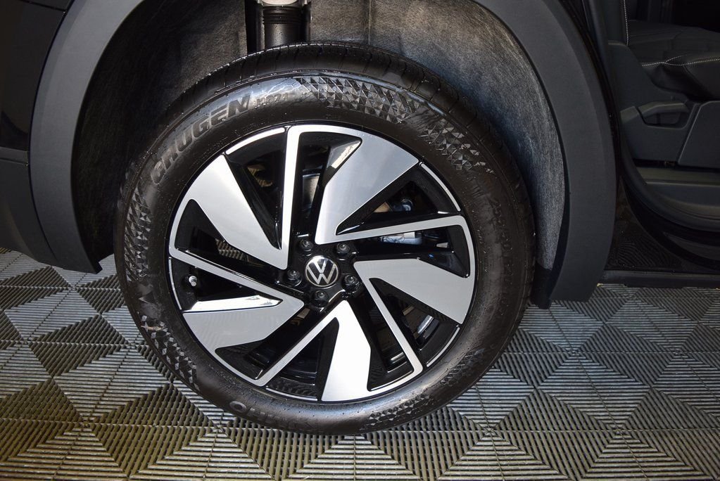 2026 Volkswagen Atlas SE w/Tech - Photo 12