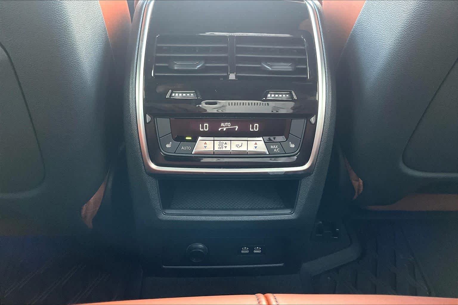 Used 2026 Skyscraper Grey Metallic BMW sDrive40i image 34