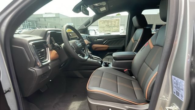2026 GMC Canyon AT4 - Photo 10
