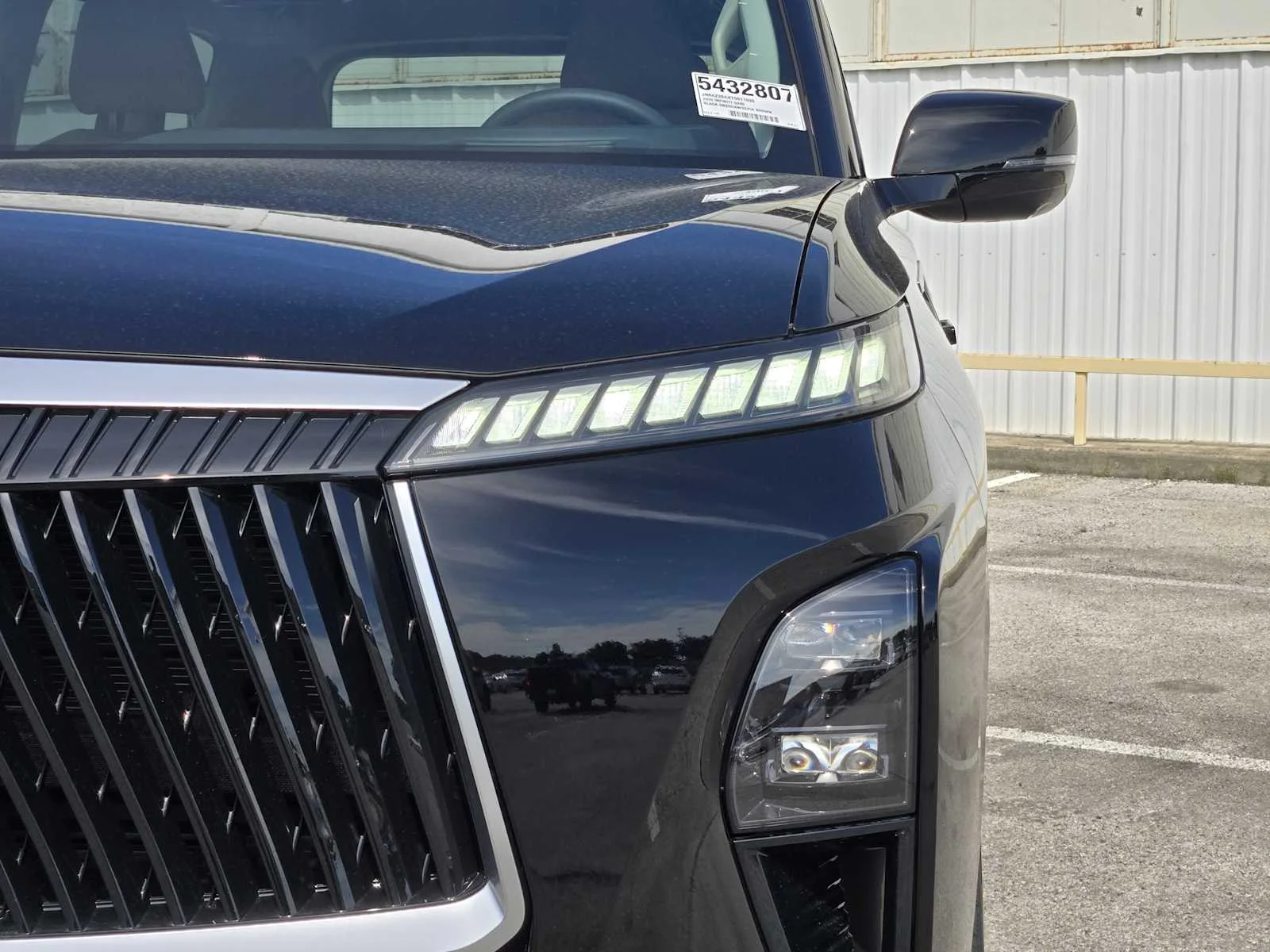 New 2026 BLACK OBSIDIAN INFINITI Luxe 2WD image 5
