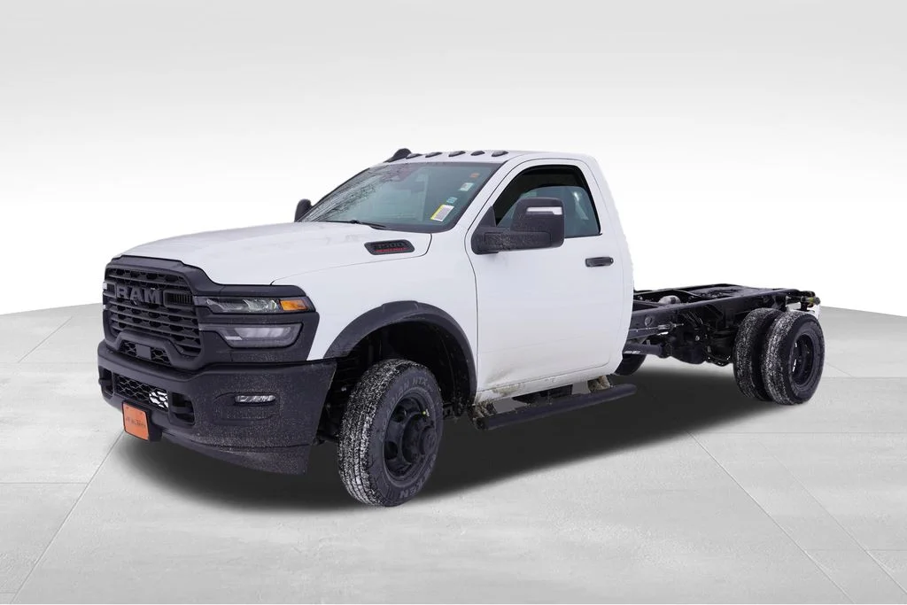 2026 RAM 3500 Chassis Tradesman - Photo 7