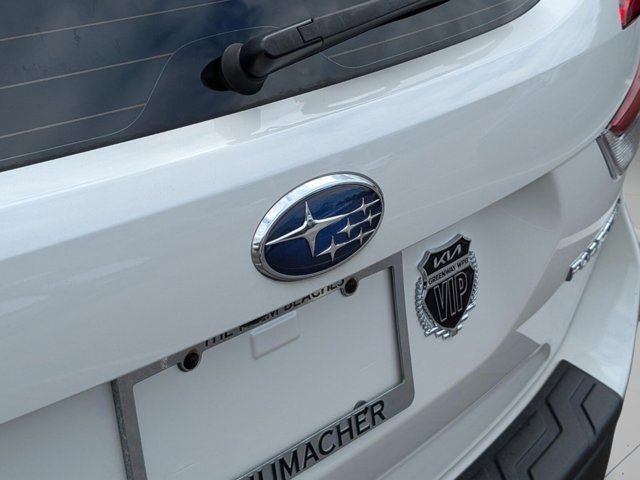 Used 2023 White Subaru Base image 35